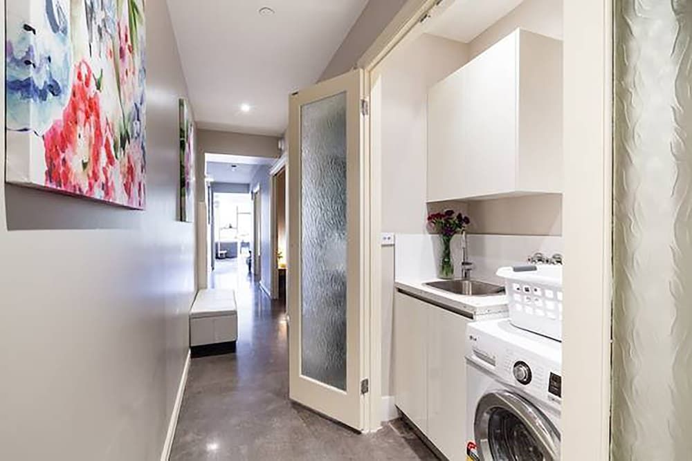 Anchor on Little Collins - Southern Deluxe Apartment, 3 Bedrooms (ArtDeco) 8