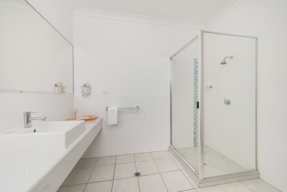 The Coast Motel Standard Room, Non Smoking (Queen room) 4