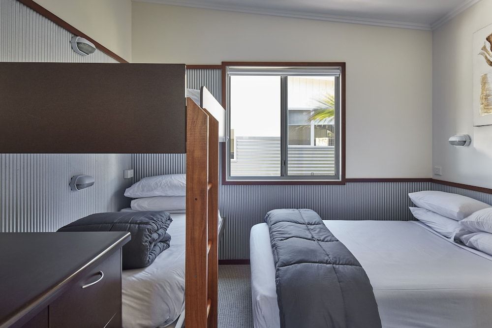 NRMA South West Rocks Holiday Park Luxury Lagoon Retreat 2