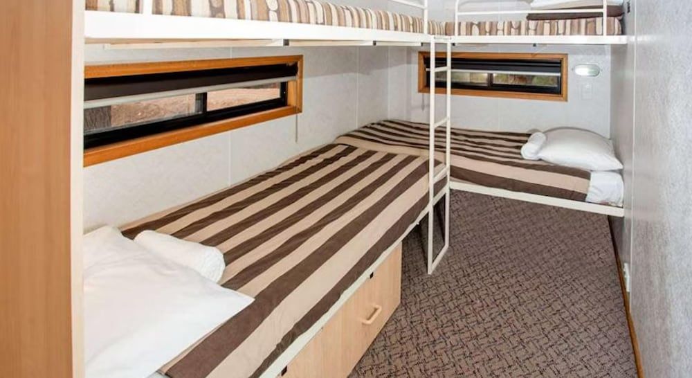 Discovery Parks - Renmark Riverfront Economy 2 Bedroom Cabin - Sleeps 6 2