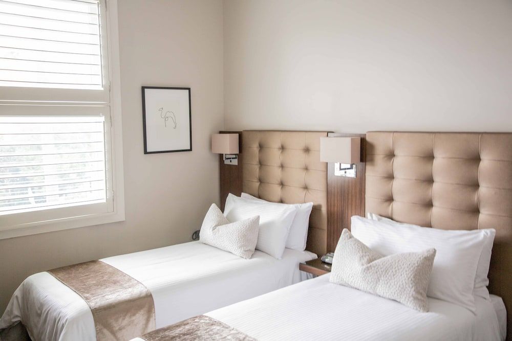 Royal Hotel Randwick Twin Room 4