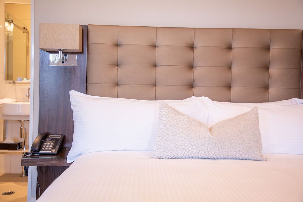 Royal Hotel Randwick Deluxe Family Room 2