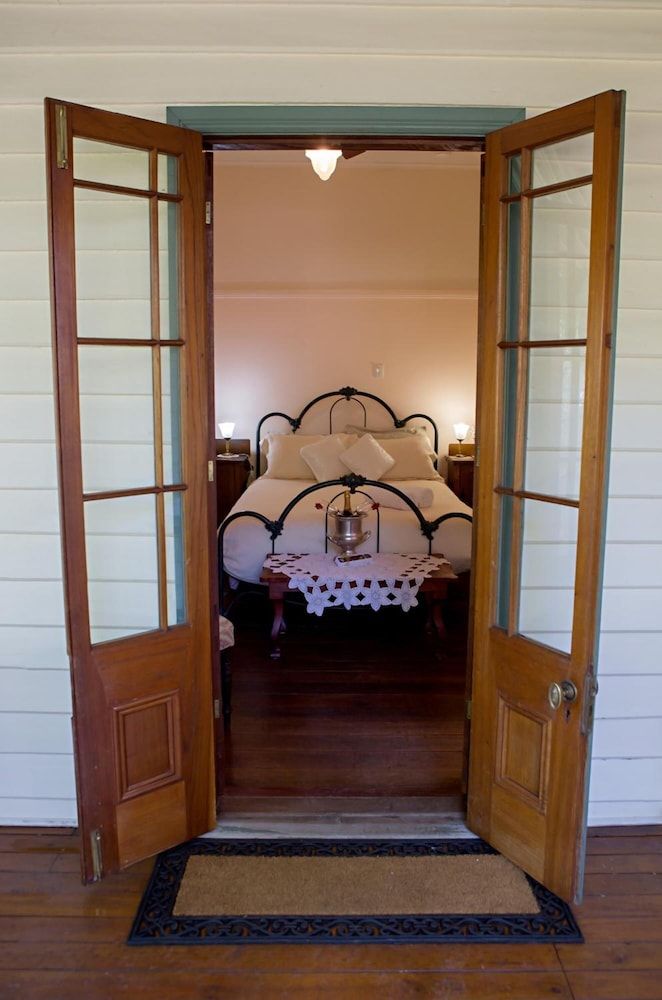 Maddies of Bolwarra Romantic Double Room, Non Smoking, Balcony (Queen w/ private Bath (3)) 7