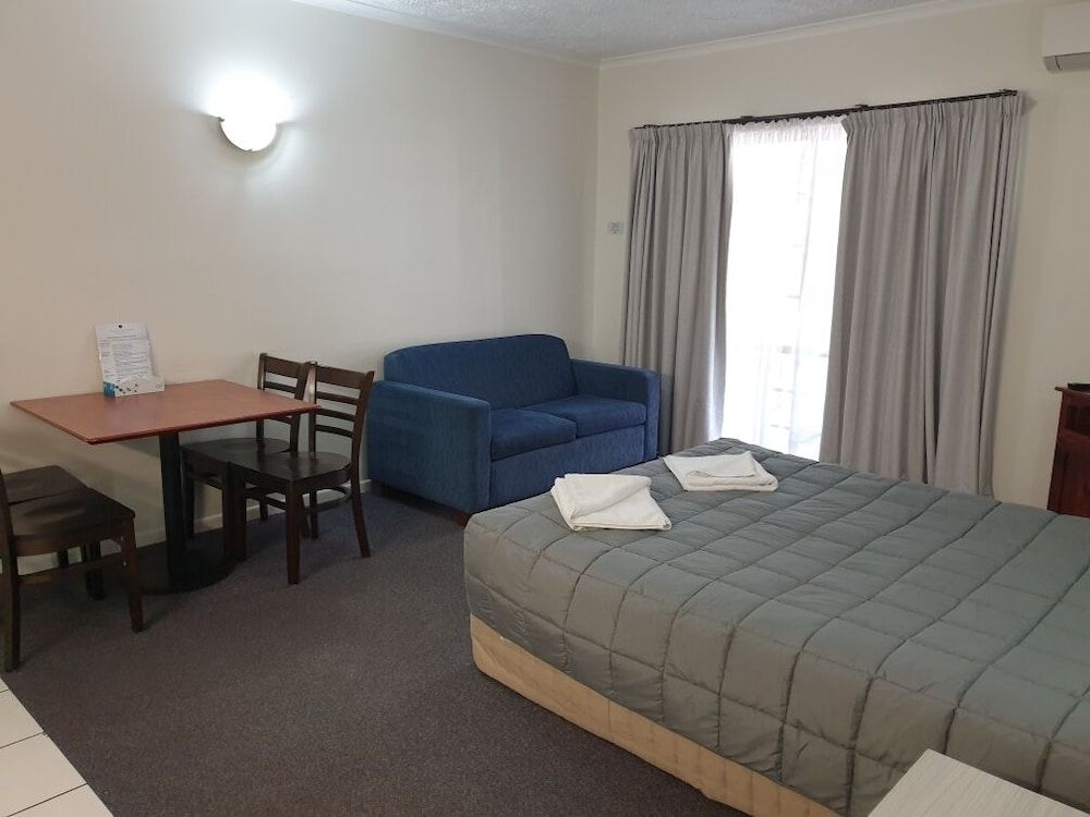 Shakespeare Motel One-Bedroom Apartment 3