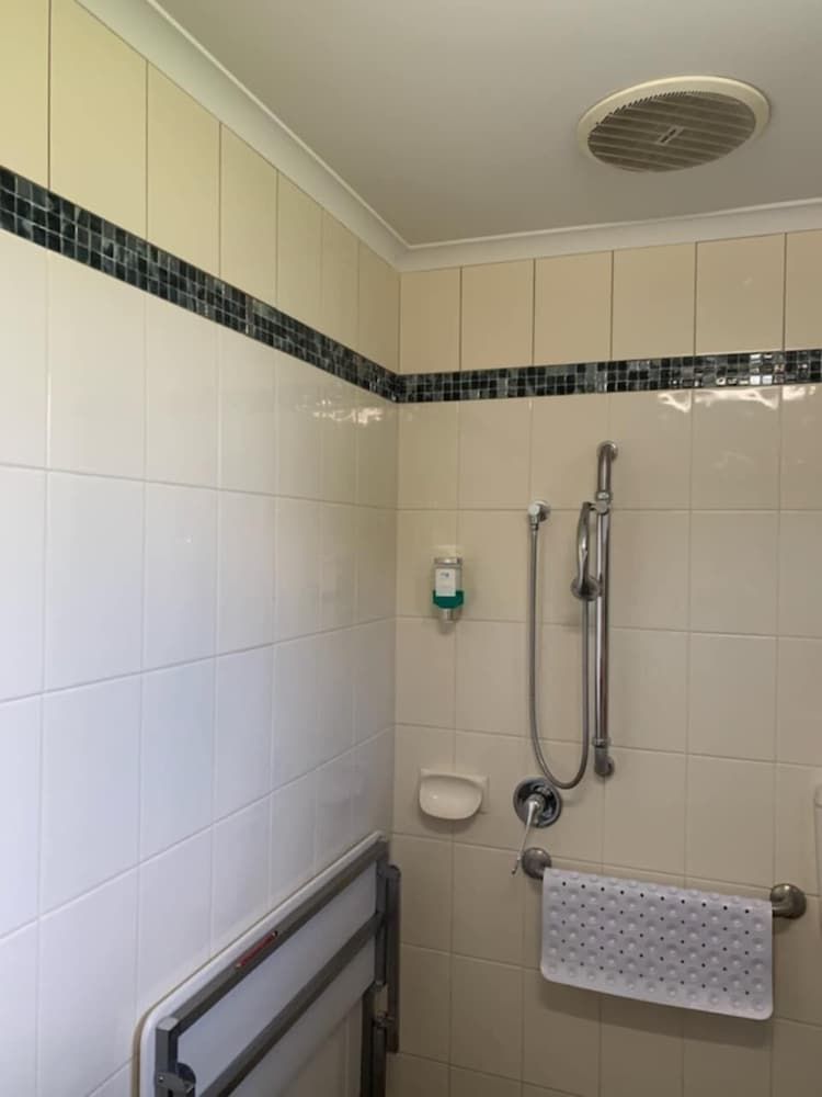 Shady Rest Motel Standard Room, Non Smoking (Wheelchair Friendly Unit) 4