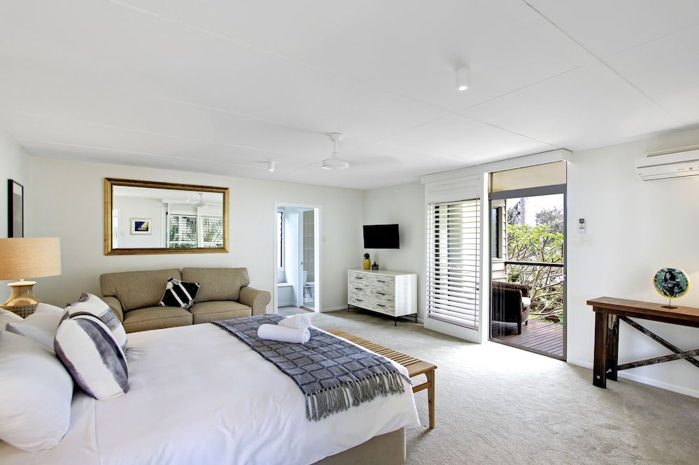 House, 5 Bedrooms