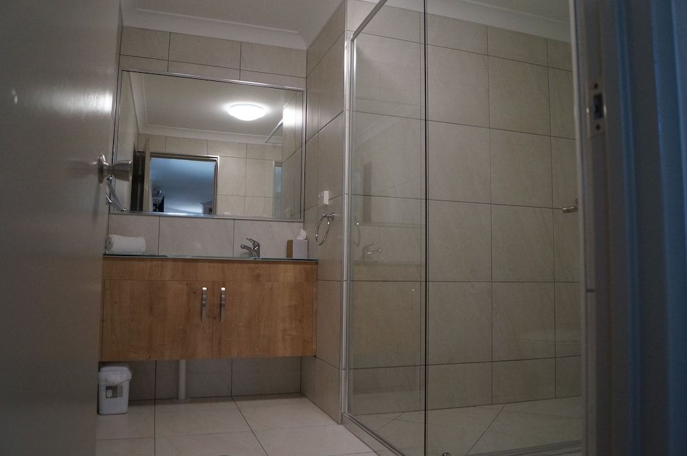 Castle Crest Motel Motel Queen Upstairs 3