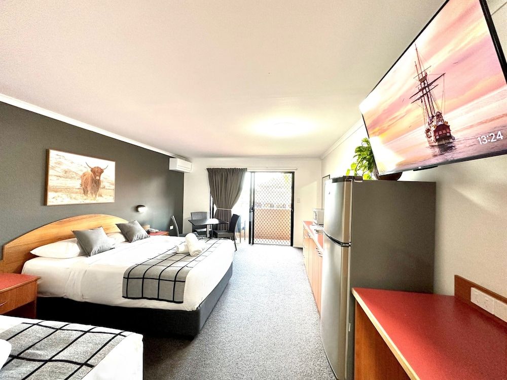 Mackay Resort Motel Self-Contained Twin Room