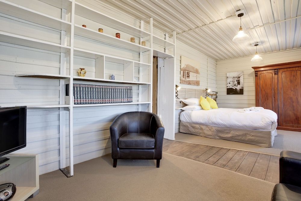 White's Corner The Cottage (1837) 4