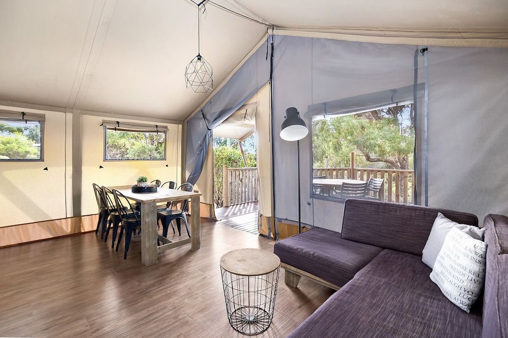 Scamander Sanctuary Holiday Park Deluxe Tent 7