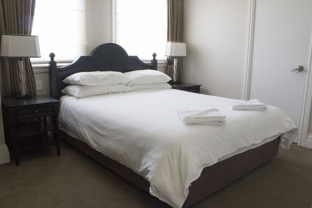 Wallacia Hotel Standard Queen Room 2