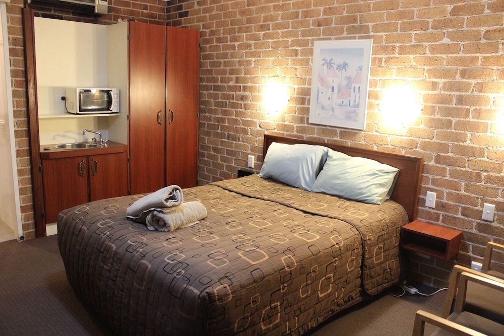 Standard Room, Non Smoking (Disabled Access Queen rm)