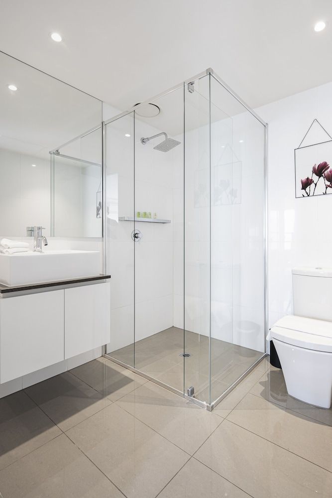 RNR Serviced Apartments North Melbourne One Bedroom Apartment with Balcony 11