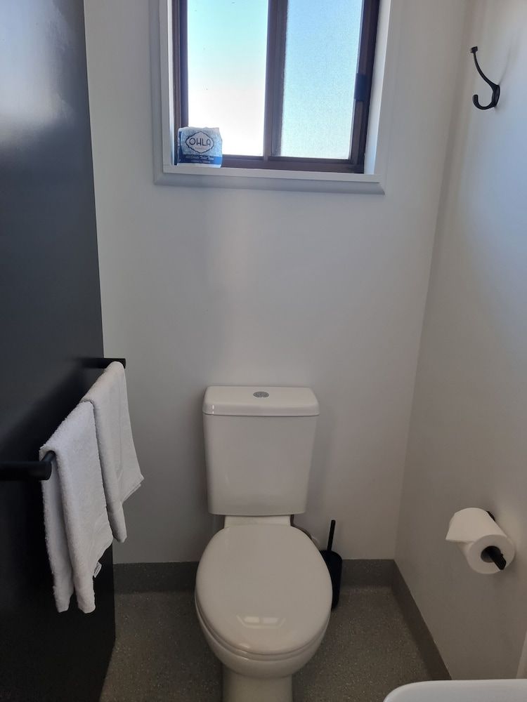 Great Lake Hotel King Ensuite 4