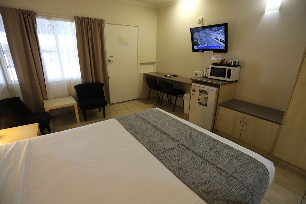 Tropic Coast Motel Executive Room, Non Smoking 3