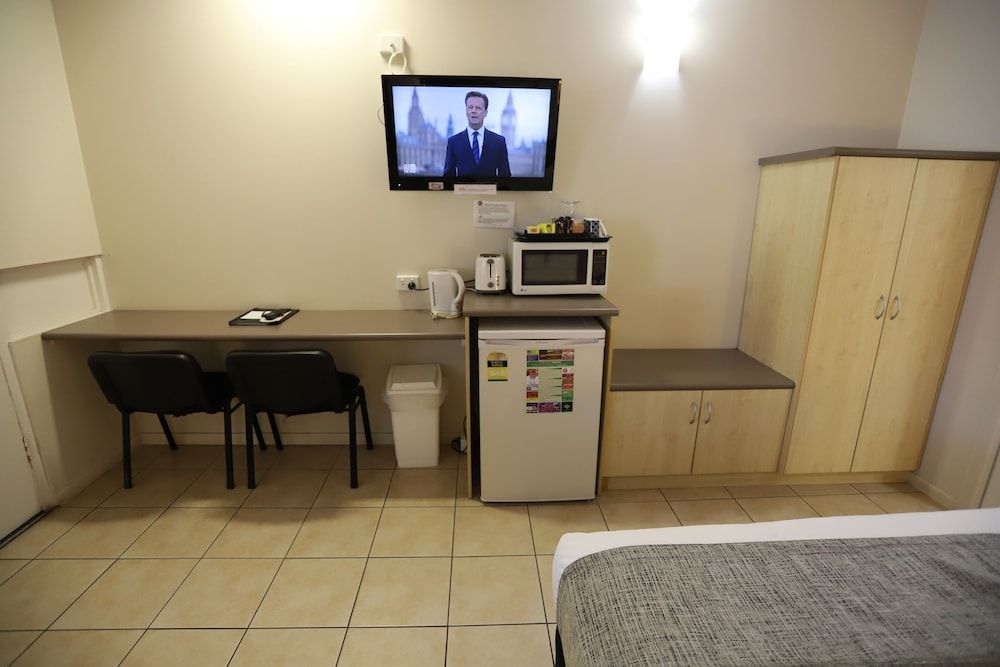 Tropic Coast Motel Executive Room, Non Smoking 10