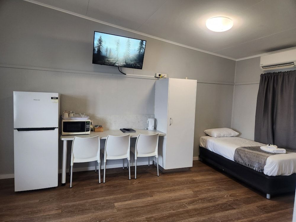 Ned Kelly's Motel Family Motel Room For 4 5