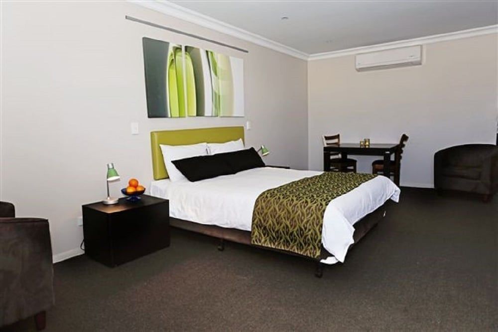 Deluxe Room, 1 Queen Bed