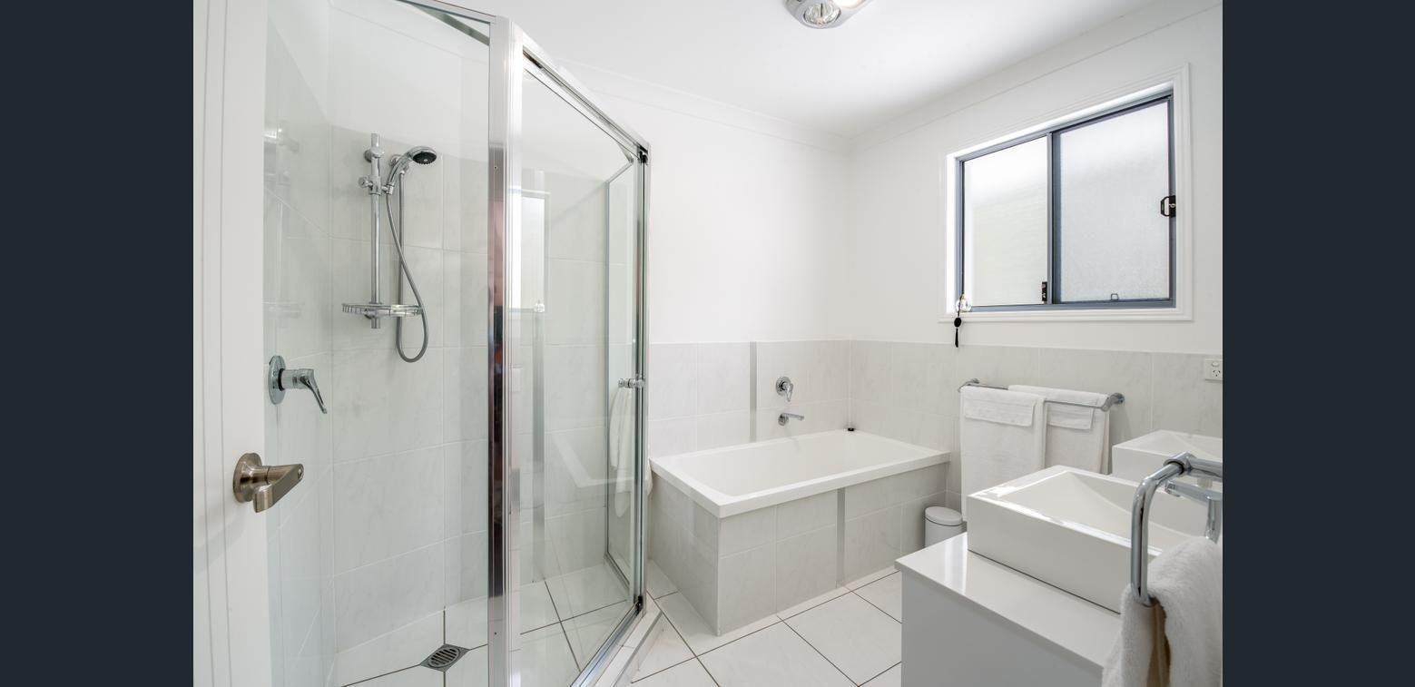 Torquay Terrace Bed & Breakfast King or Twin Room 3