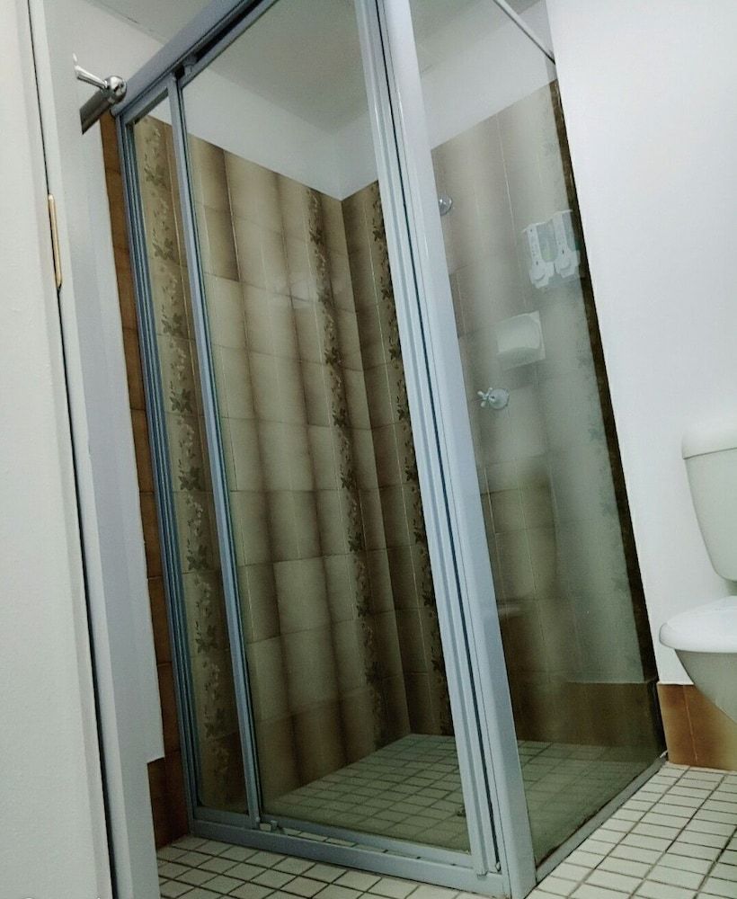 Excelsior Motor Inn Standard Double Room 6