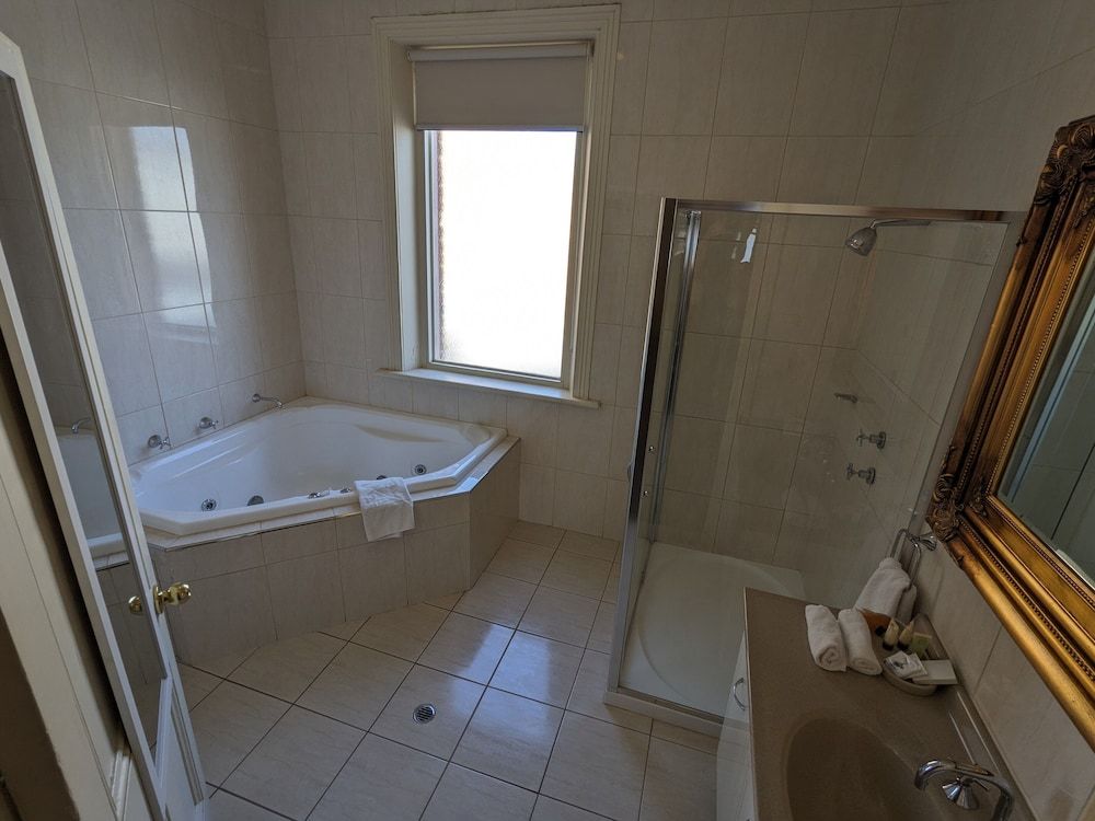 The Astra Hotel Superior Suite 5