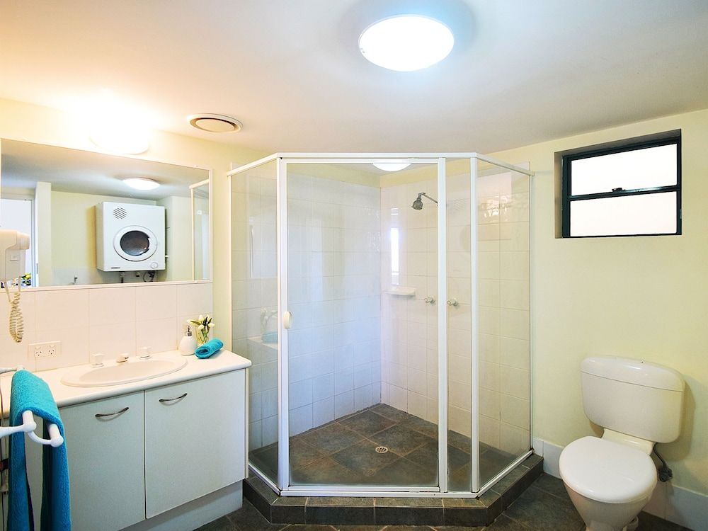 Noosa River Sandy Shores Standard Apartment, 1 Bedroom, Non Smoking, Kitchen 5