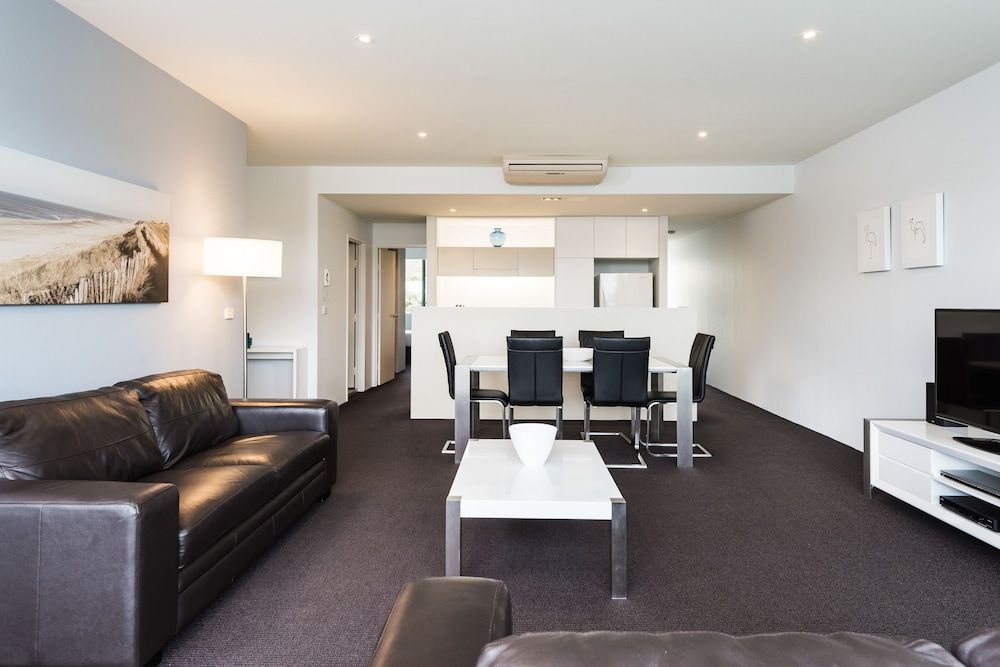 Coast Resort Merimbula Two Bedroom Garden View Apartment 4