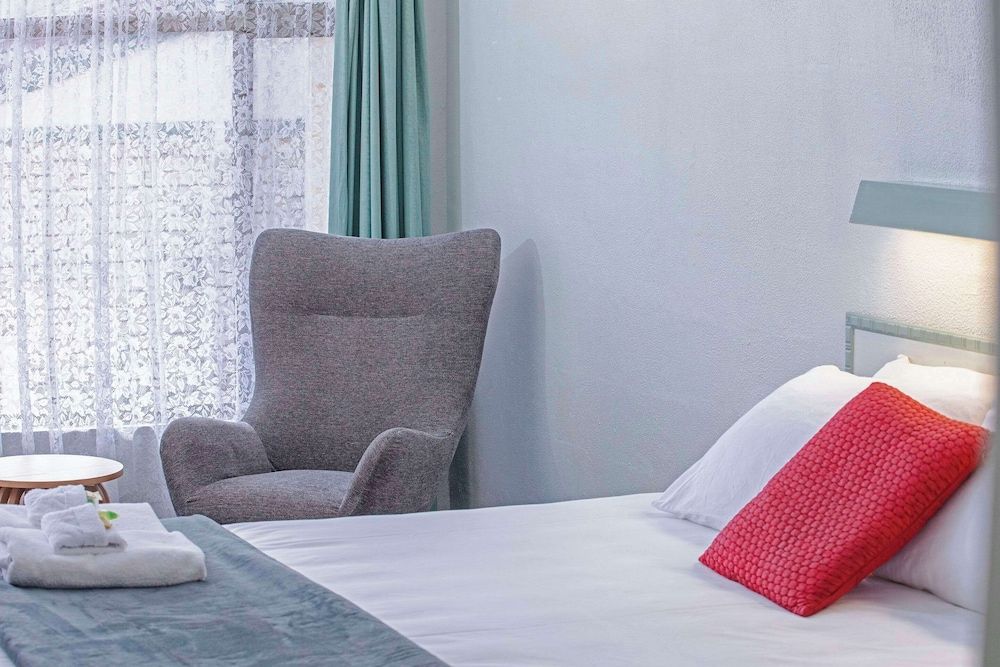 Alluna Motel Business Room (King) 4