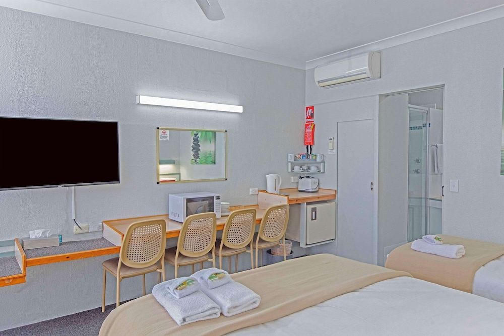 Alluna Motel Family Room 7