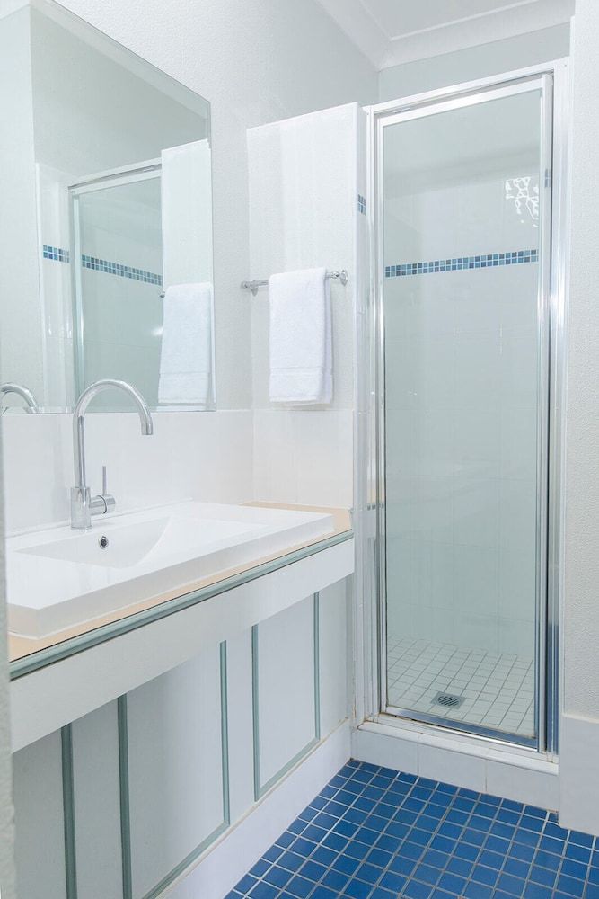 Alluna Motel Business Room (King) 7