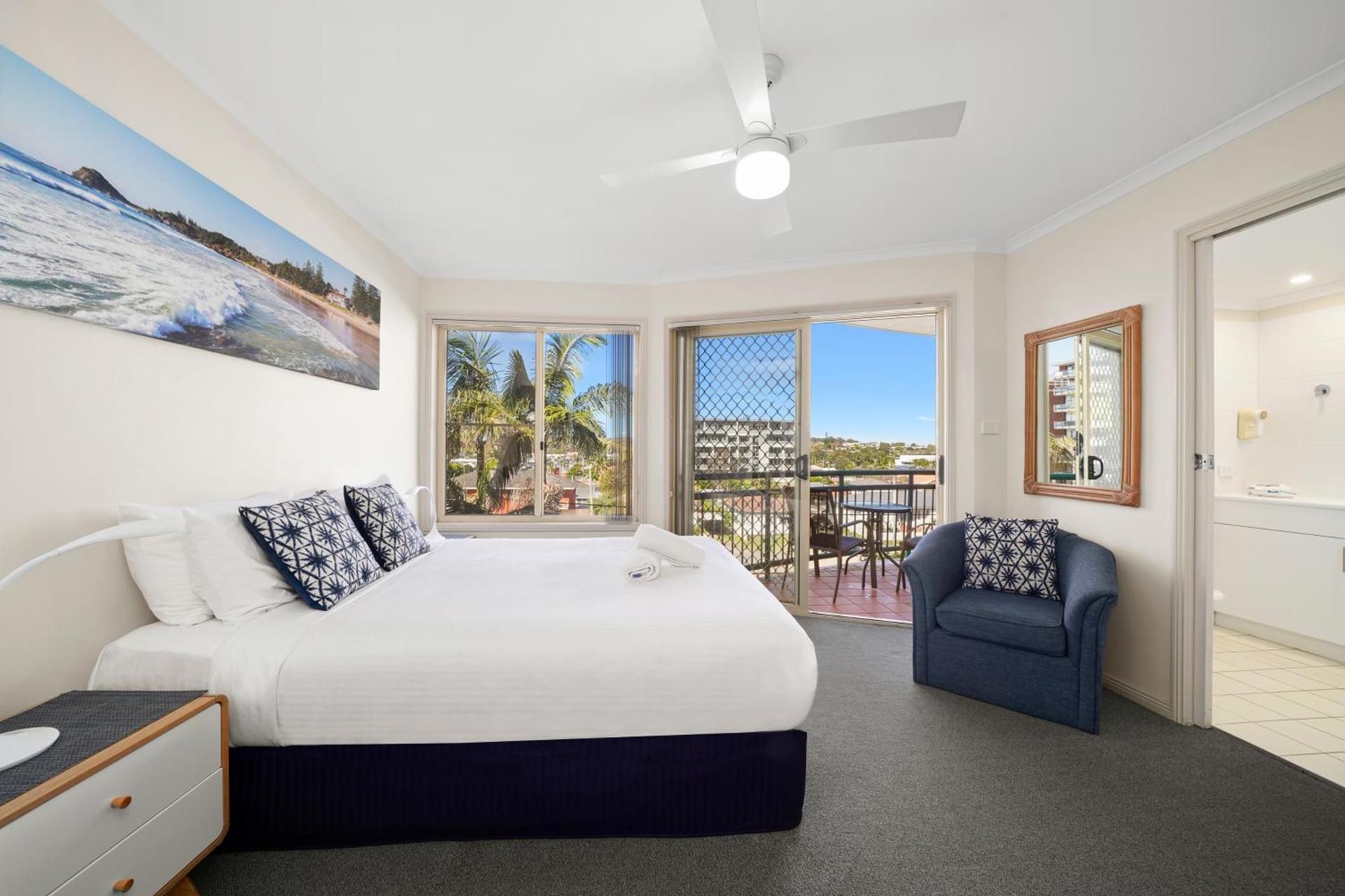 Town Beach Beachcomber Resort Studio Apartment 3