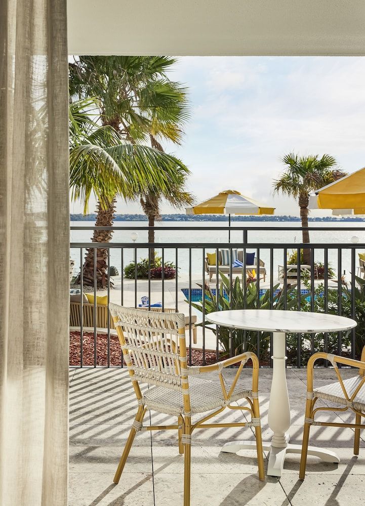 The Beachcomber Hotel & Resort, an Ascend Collection Resort Room, 1 King Bed, Poolside (Water View) 8