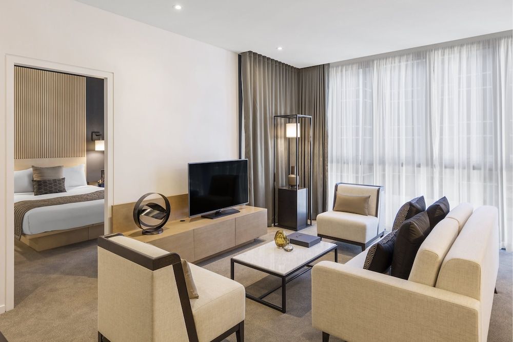 SKYE Hotel Suites Parramatta Premier 2 King 5