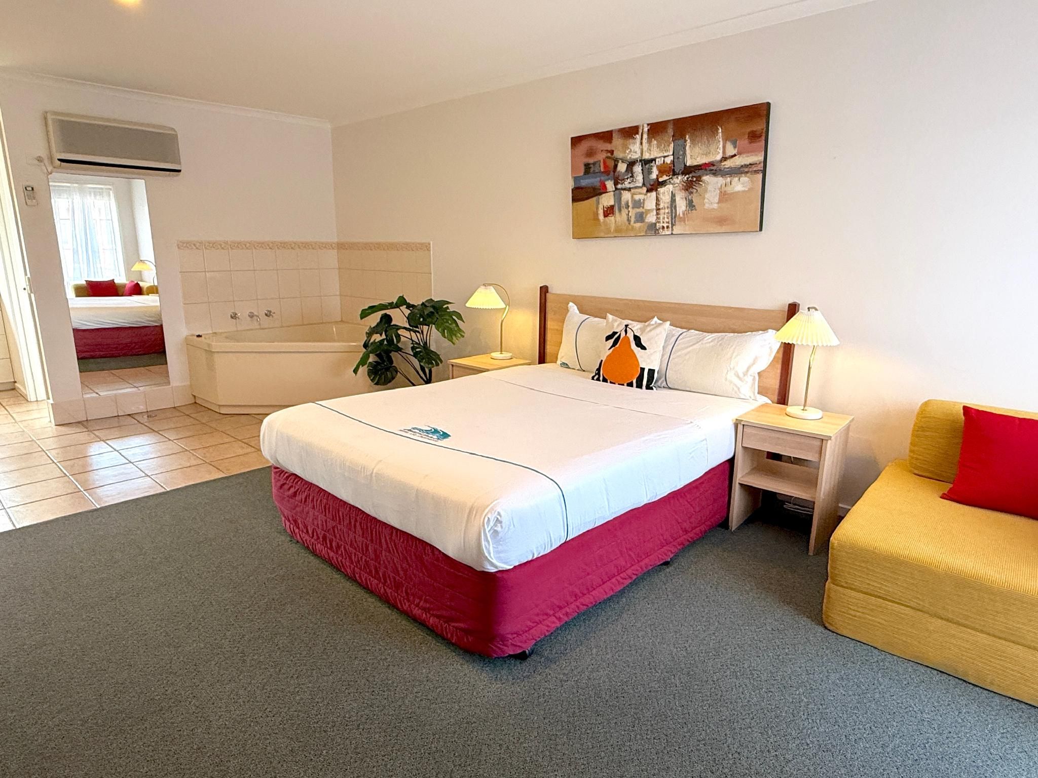 Spa Studio with Kitchen