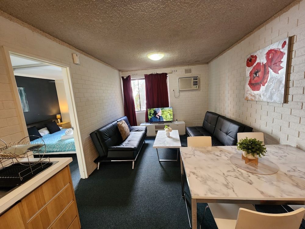 Perth City Apartment Hotel One Bedroom Apartment Queen Bed 7