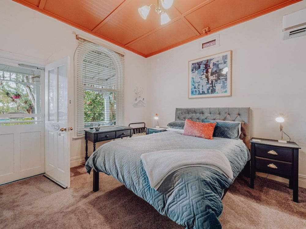 Genesta House B&B Lilly Pilly Room 3