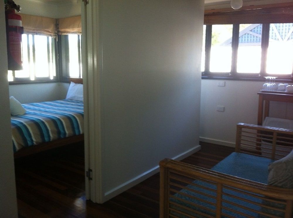 Fraser Island Retreat Two Bedroom Bungalow 6