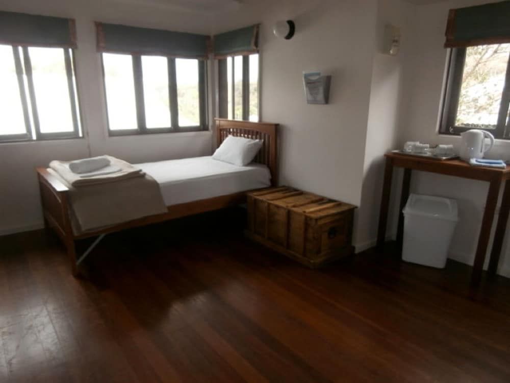 Fraser Island Retreat Two Bedroom Bungalow 2