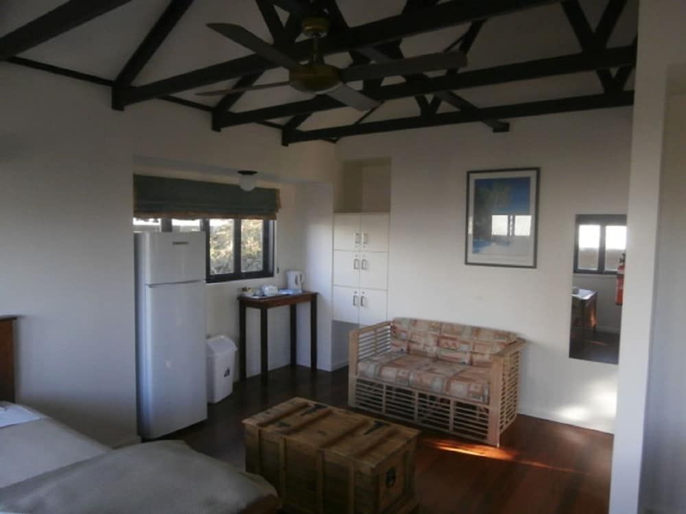 Fraser Island Retreat Two Bedroom Bungalow 5