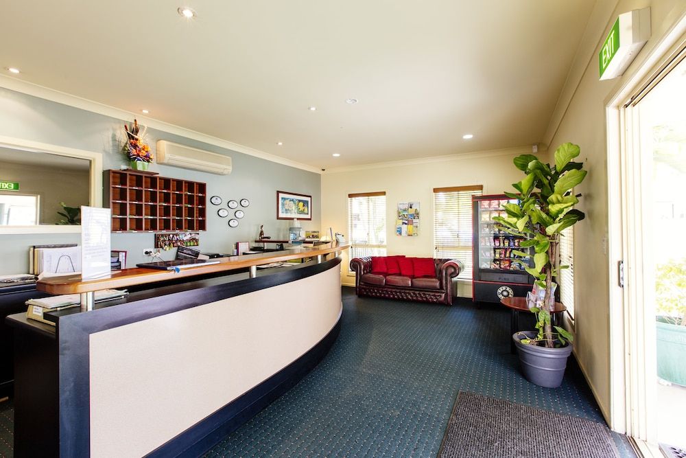 Shamrock Gardens Motel