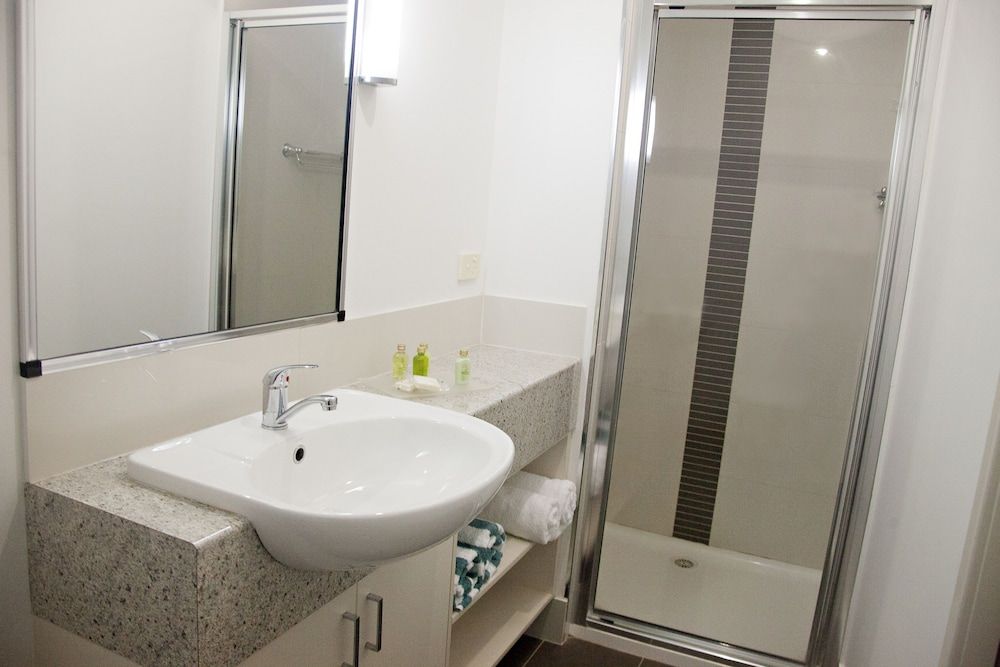 Nepean by Gateway Lifestyle Holiday Parks Original Family Cabin 7