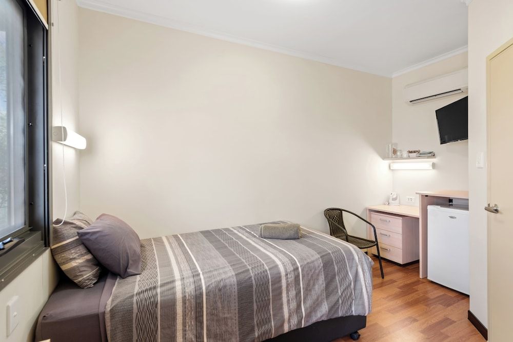 Discovery Parks - Roxby Downs Standard Room, 1 Twin Bed 2