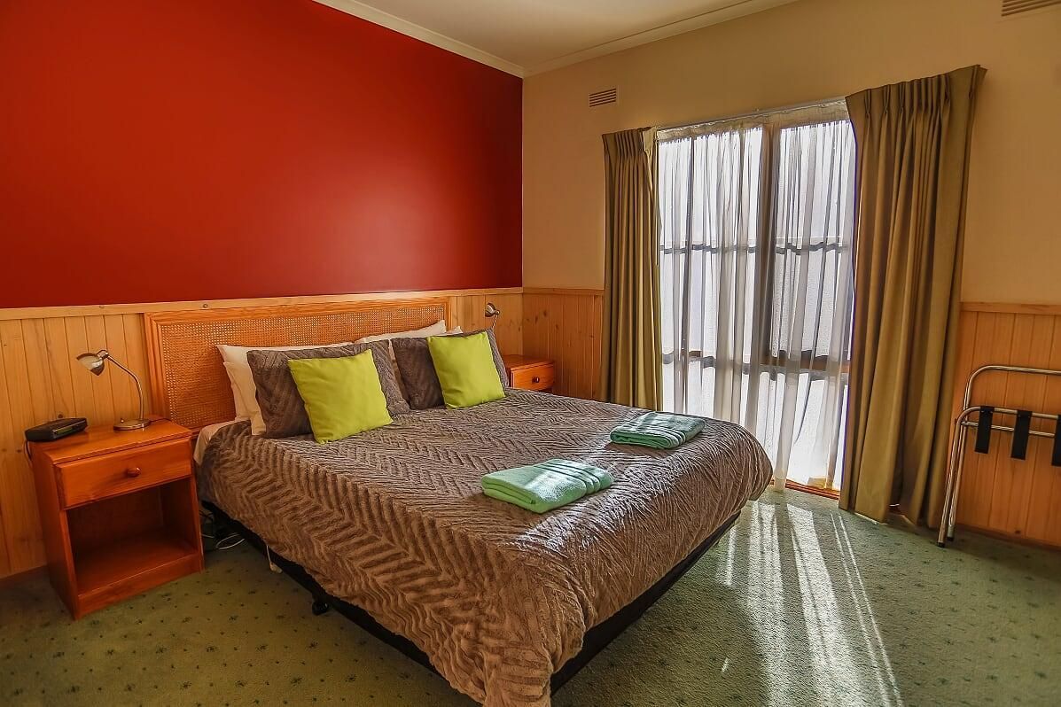 2 Bedroom