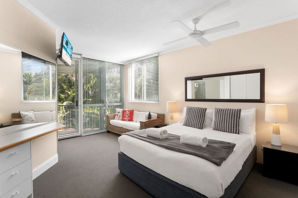 Two Bedroom Rooftop Apartment with Spa