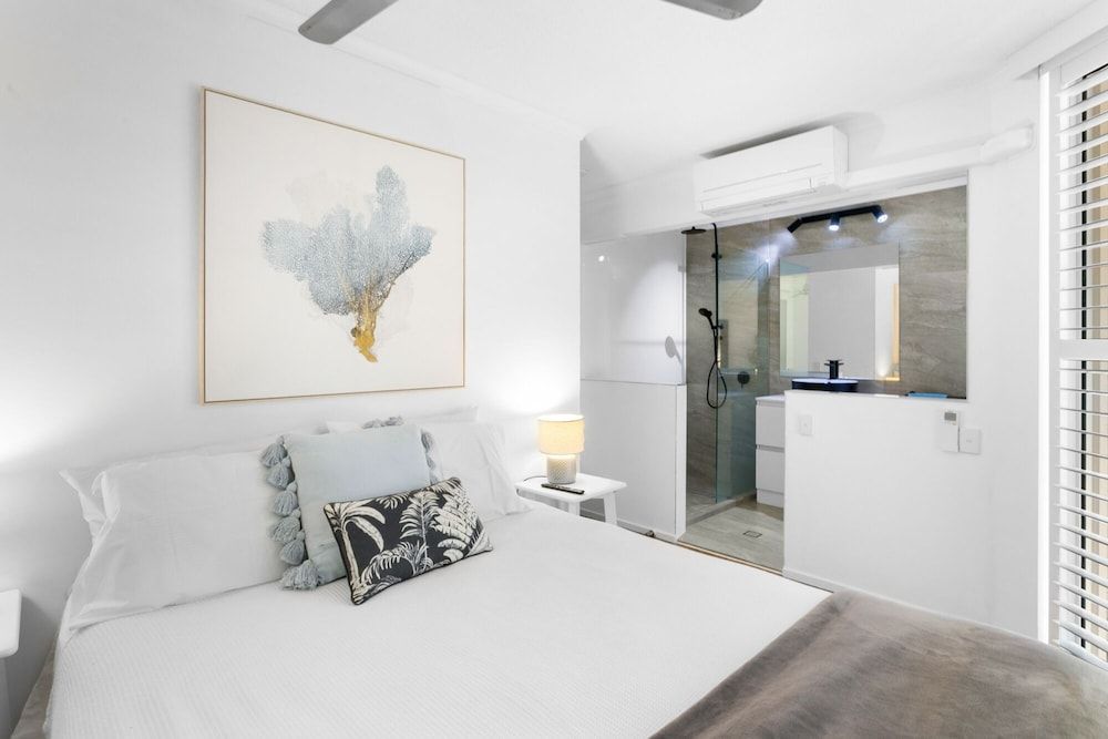 Two Bedroom Rooftop Apartment with BBQ