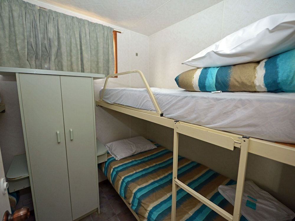 Classic Cabins - Sleeps 4