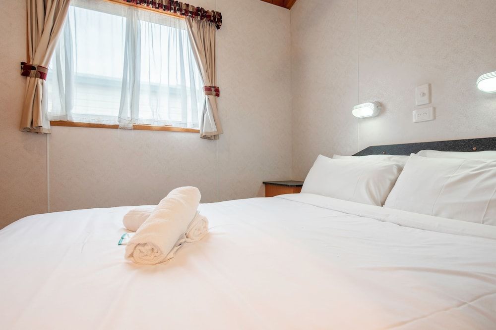 Spa Cabin