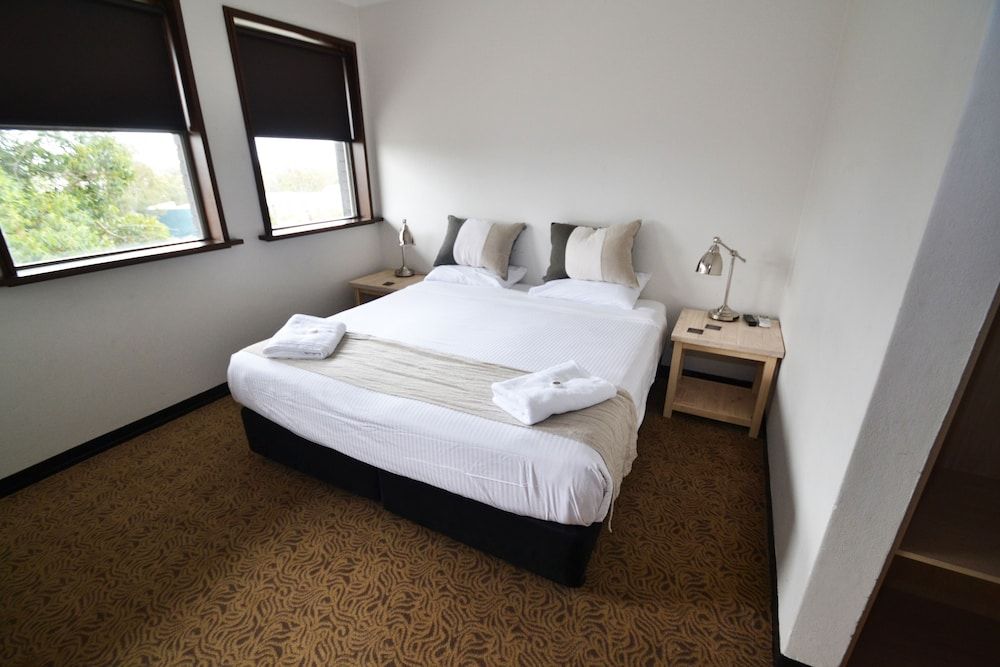 Crossroads Hotel Liverpool Deluxe Room (Queen Room) 2