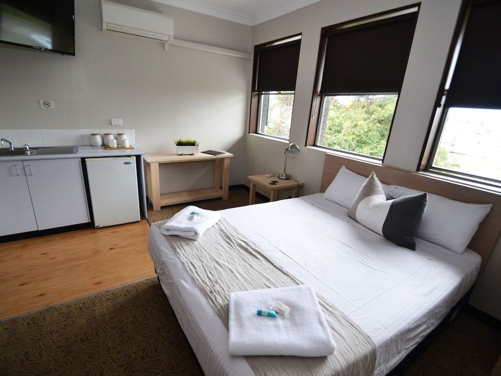 Crossroads Hotel Liverpool Deluxe Room (Queen Room) 4