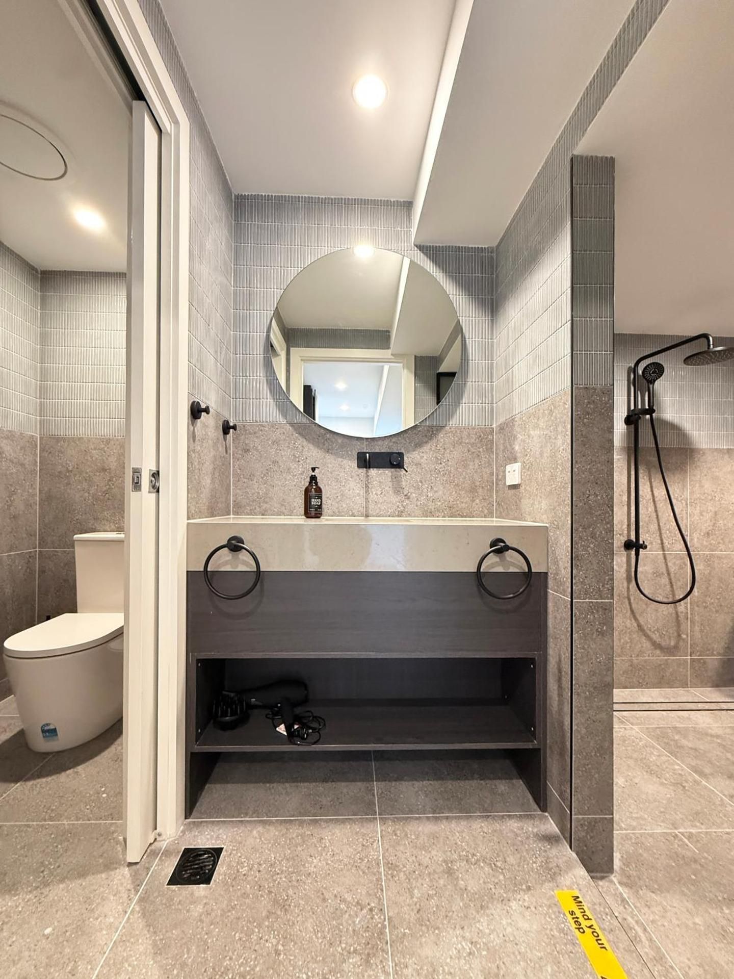 Two-Bedroom Deluxe Apartment